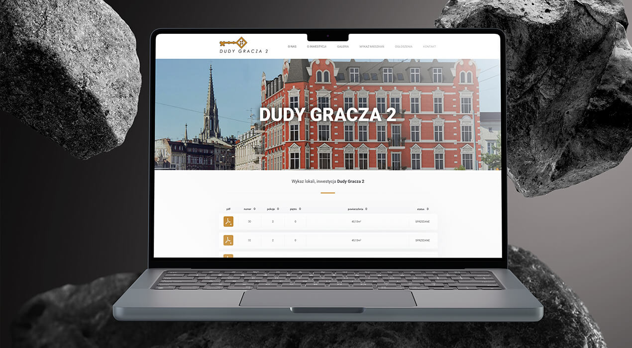 Strona internetowa dewelopera na laptopie